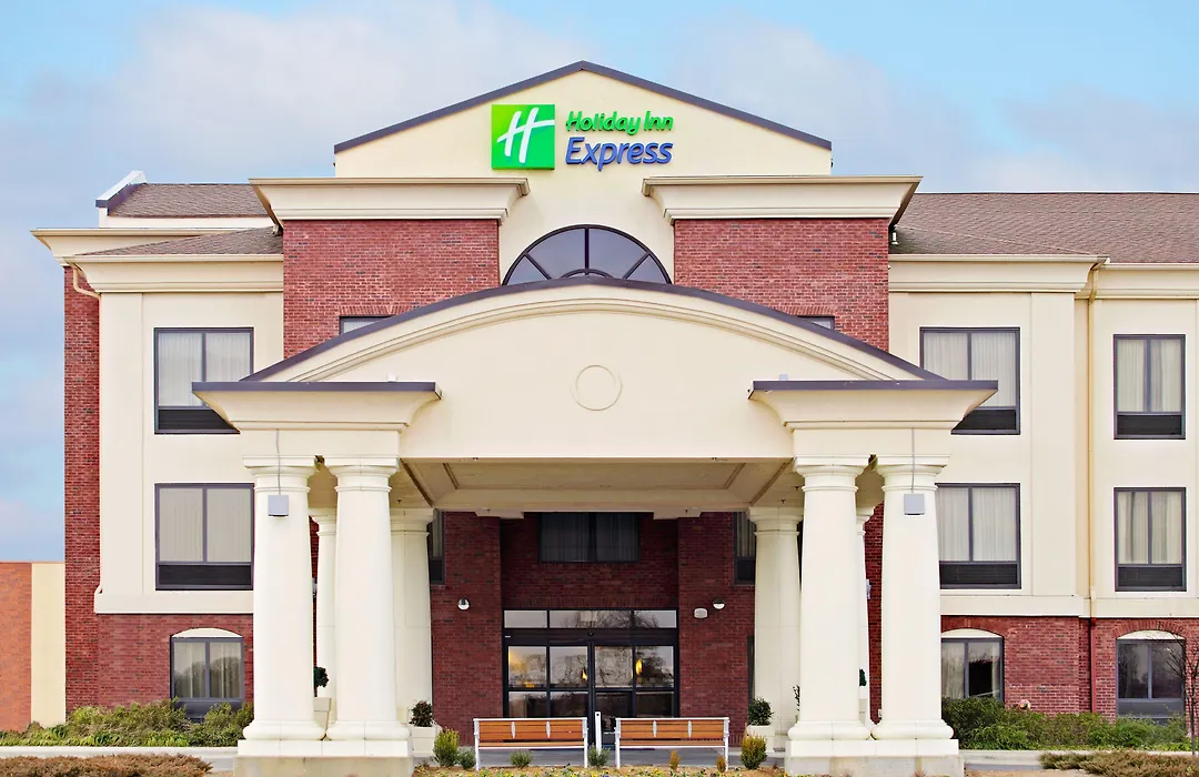 Holiday Inn Express & Suites Pine Bluff/Pines Mall By Ihg-1