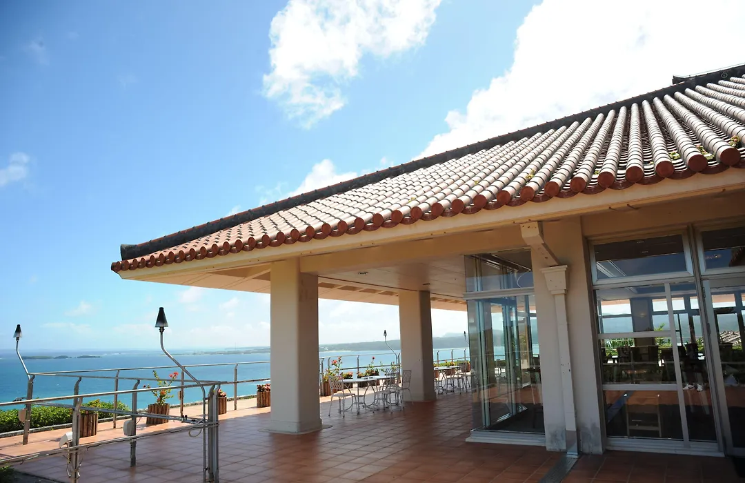 Kanucha Bay Hotel & Villas-1