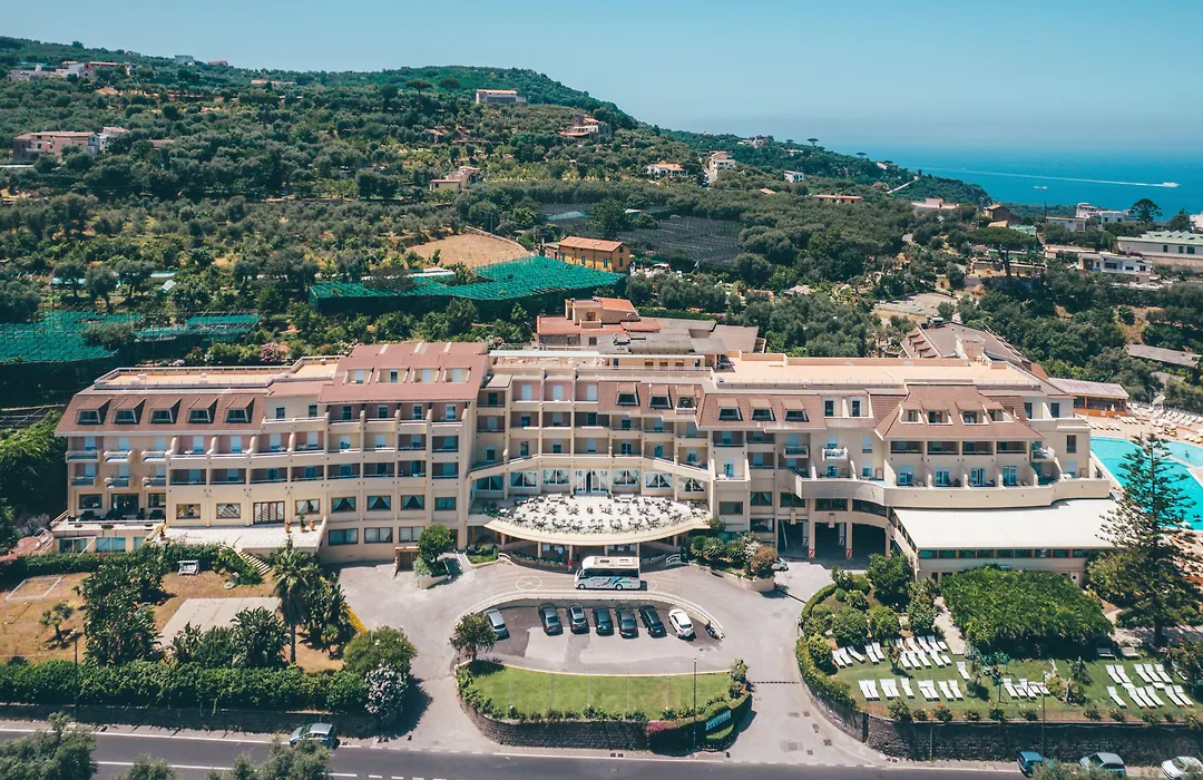 Grand Hotel Vesuvio-1