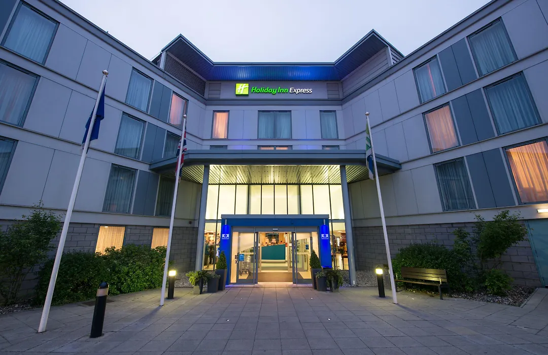 Holiday Inn Express London Stansted Airport By Ihg-1
