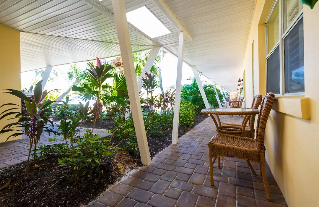 Tropical Beach Resorts - Sarasota-1