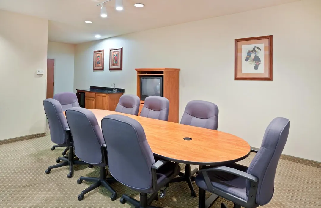 Triple Play Resort Hotel & Suites-1