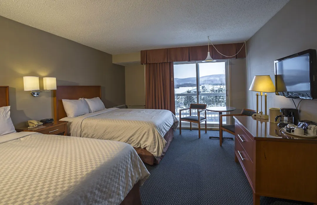 Hotel Bromont-1