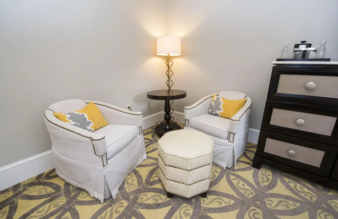 The Pearl Hotel-1