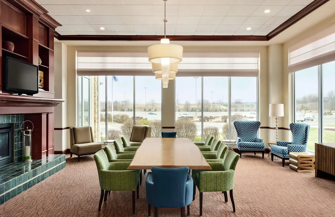 Hilton Garden Inn Dubuque Downtown-1
