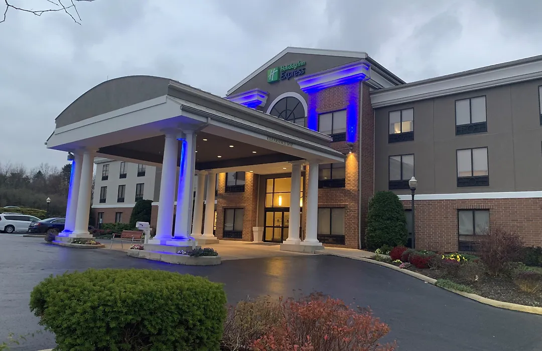 Holiday Inn Express Hotel & Suites Kent State University-1