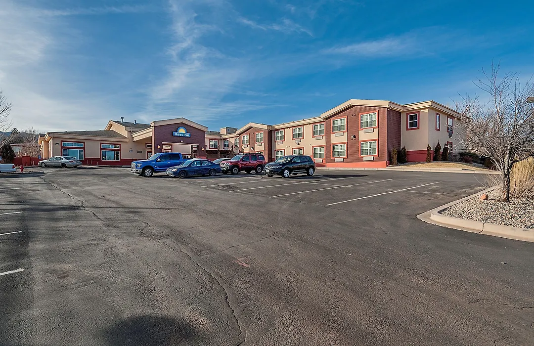 Days Inn By Wyndham Manitou Springs-1