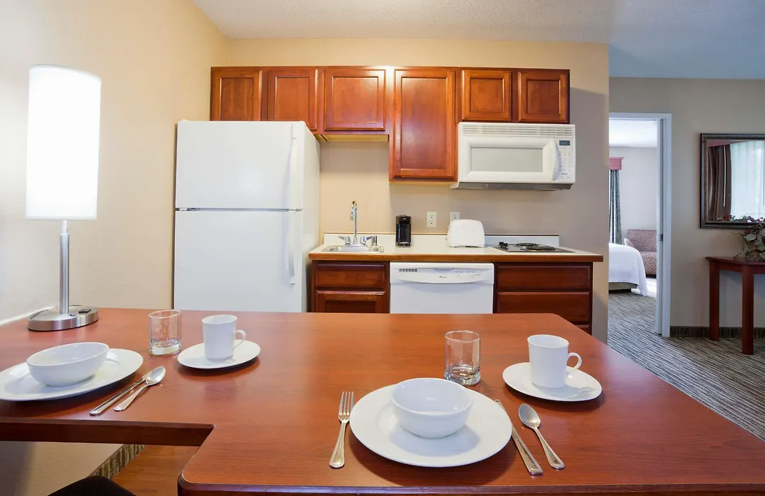 Grandstay Hotel & Suites Ames-1