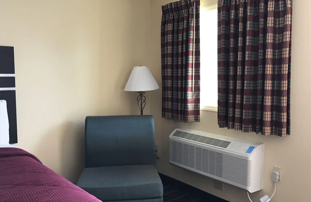 Soudersburg Inn & Suites Lancaster-1