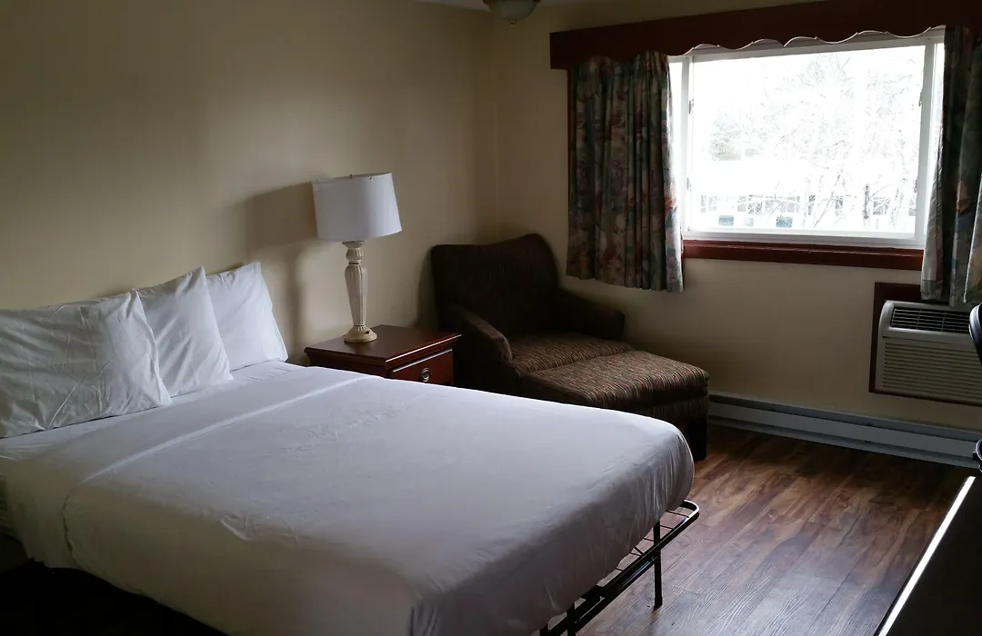 Dartmouth Motor Inn-1