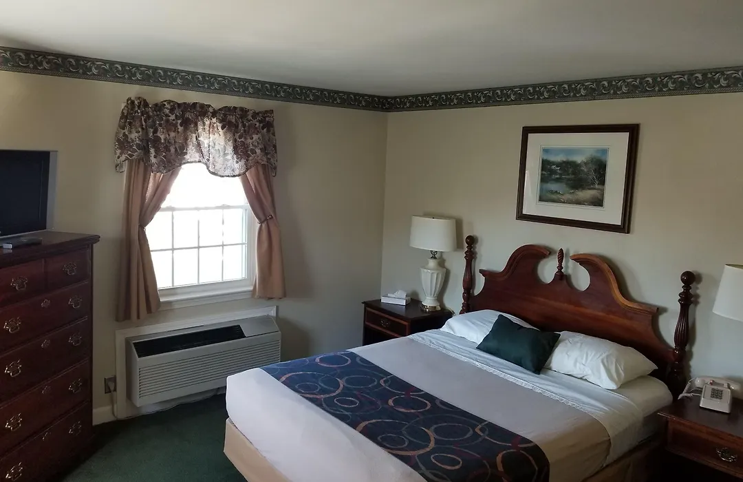 Colonial Inn Seekonk-1