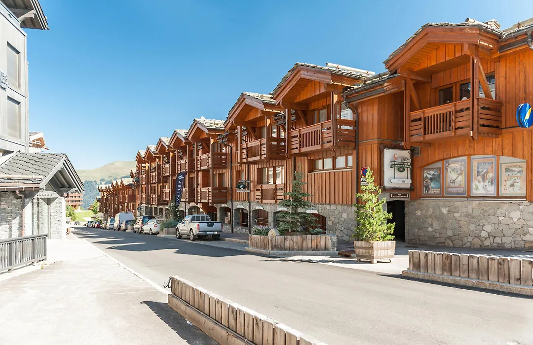Résidence Pierre&Vacances Premium Les Chalets du Forum-1