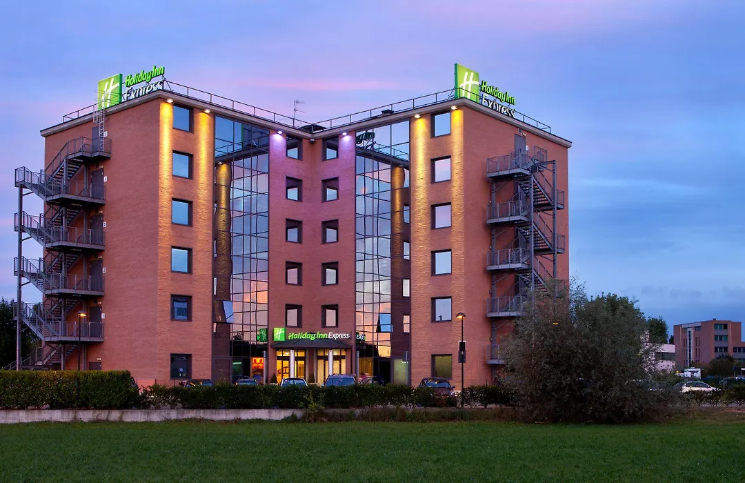Holiday Inn Express Reggio Emilia By Ihg-1