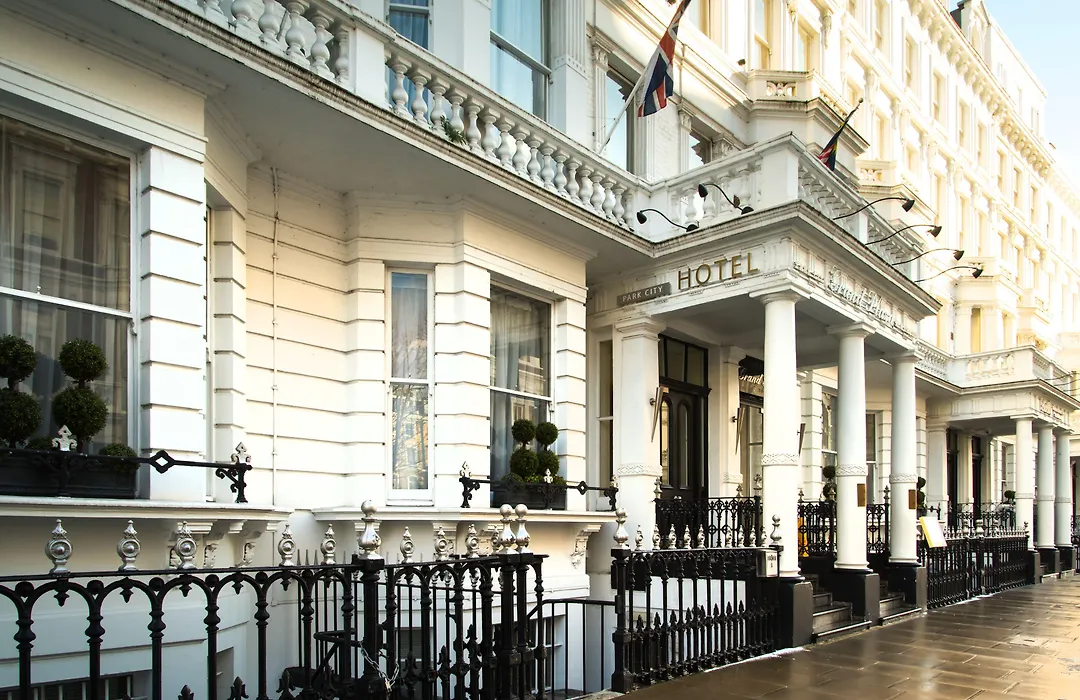 The Park City Grand Plaza Kensington Hotel-1