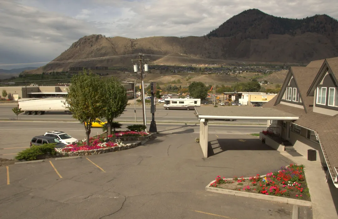 Best Budget Inn & Suites Kamloops-1