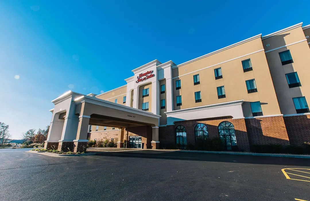 Hampton Inn & Suites Effingham-1