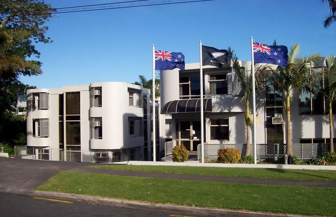 Carnmore Hotel Takapuna-1
