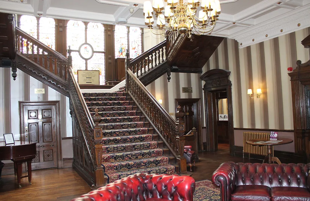 The Oaks Hotel-1
