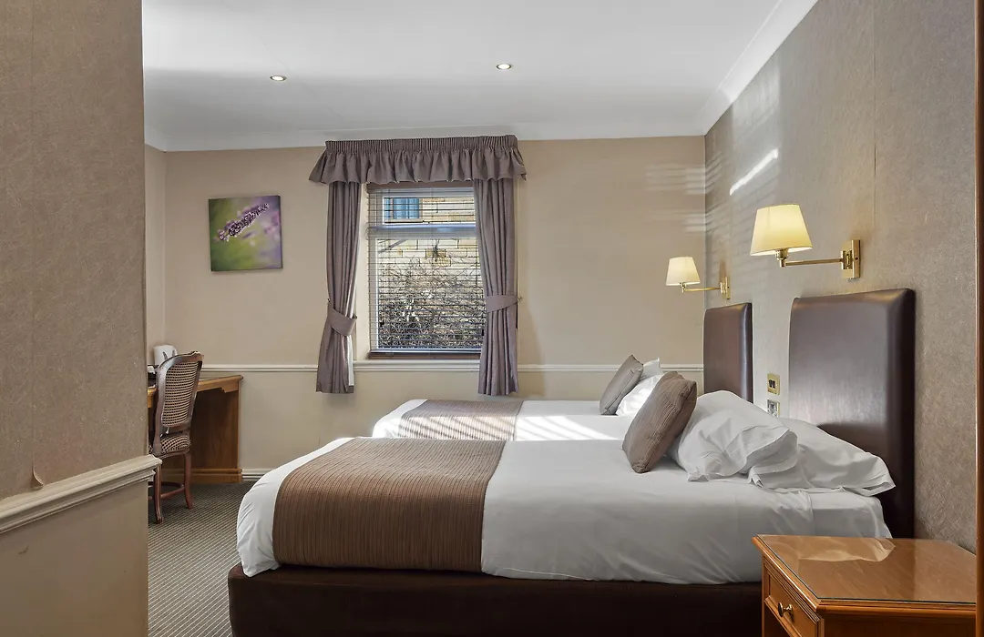 The Oaks Hotel-1