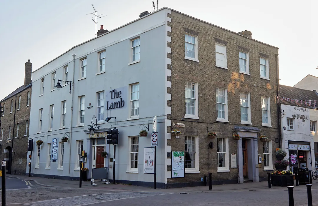 Lamb Hotel By Greene King Inns-1