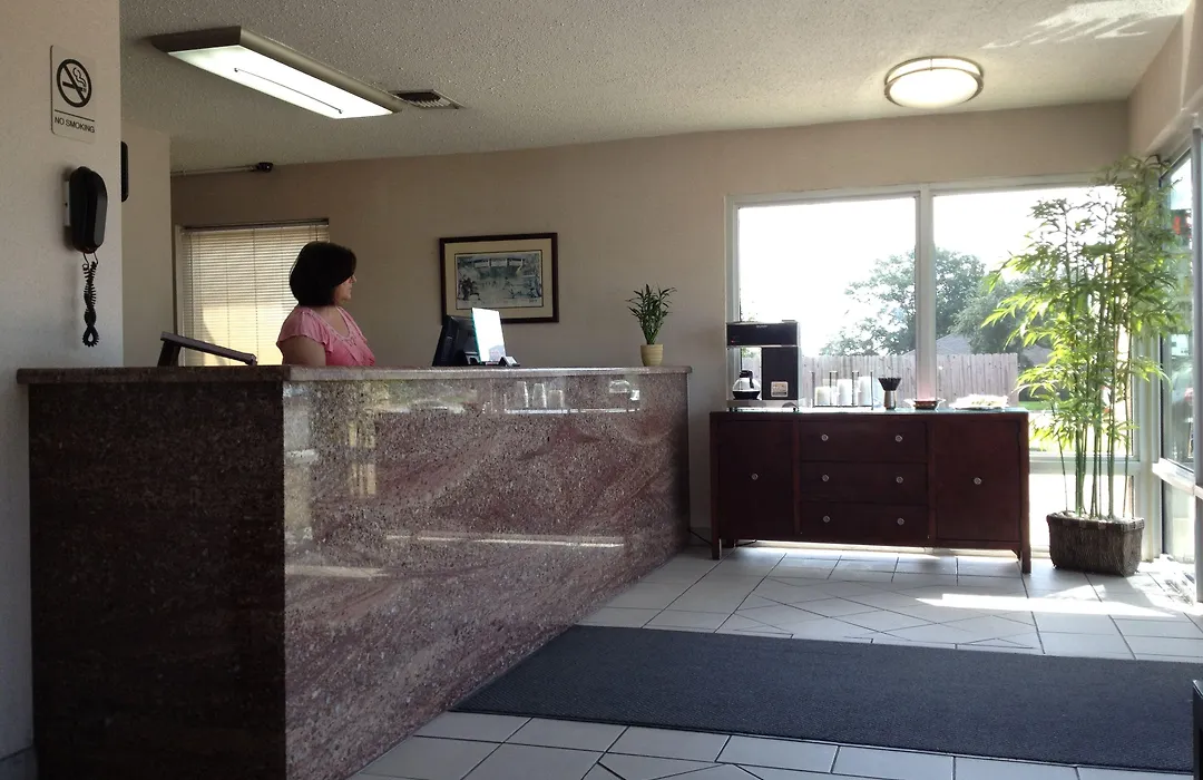 Ez Travel Inn College Station-1