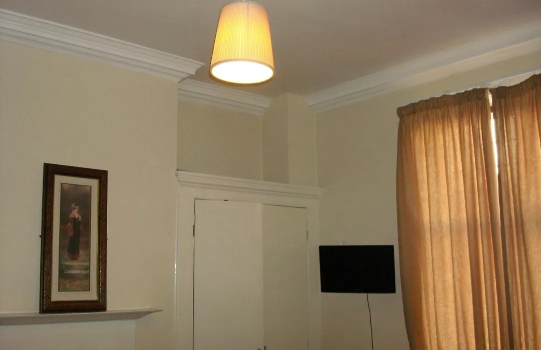 Forest Gate Hotel - Free Parking Limited Spaces-1