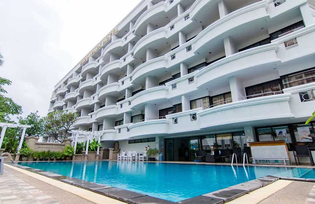 Forum Park Hotel-1
