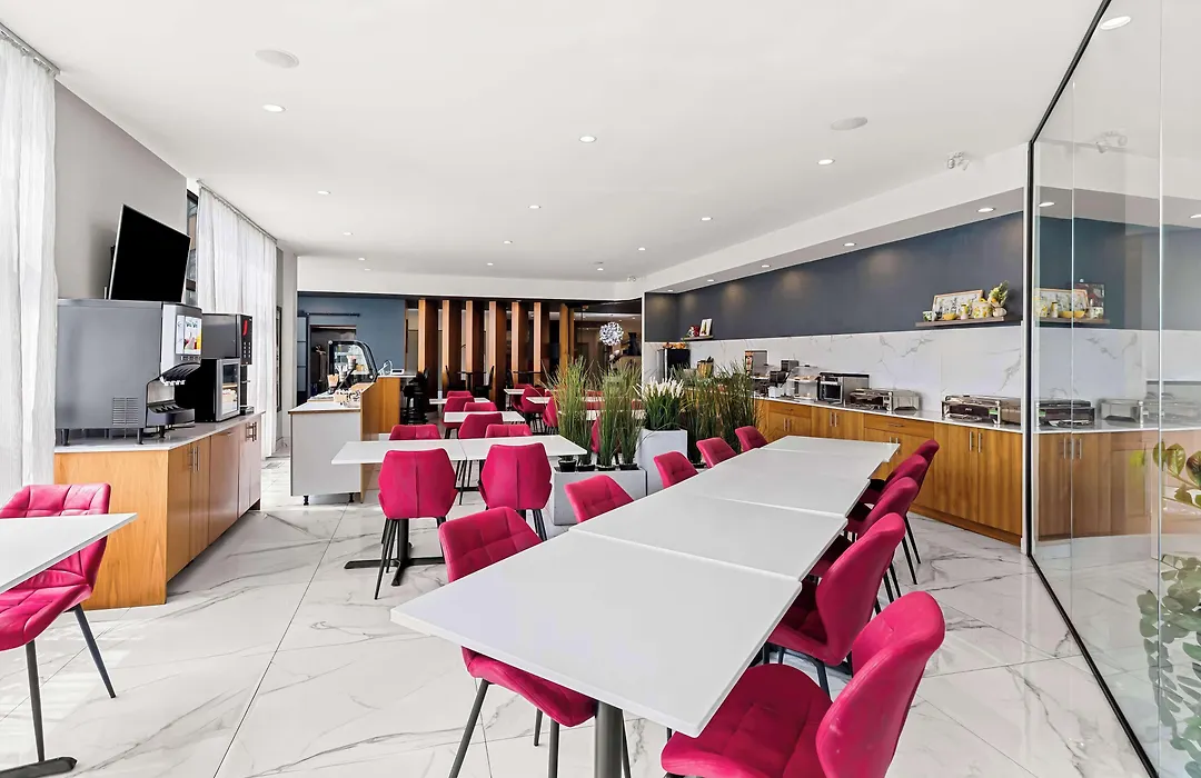 Best Western Plus Montreal East-1