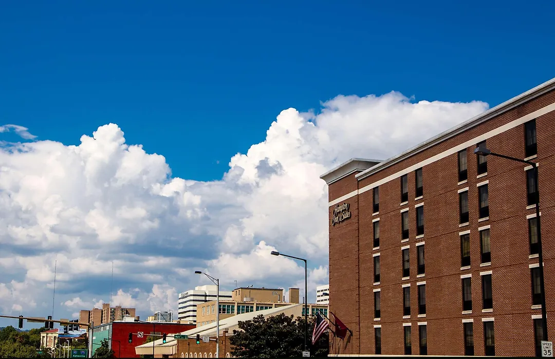 Hampton Inn & Suites Knoxville-Downtown-1