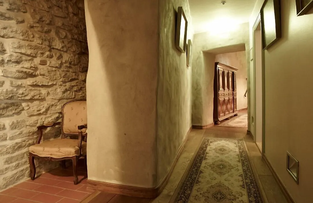 Cru Hotel-1