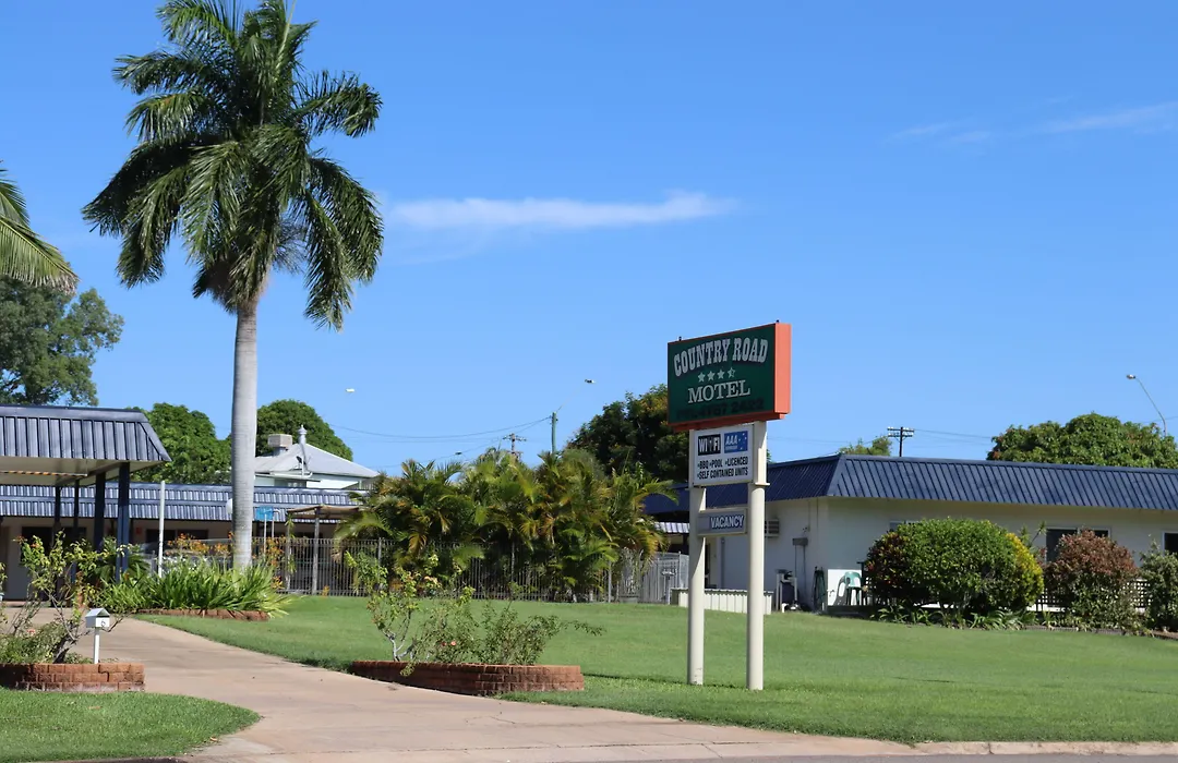 Country Road Motel-1