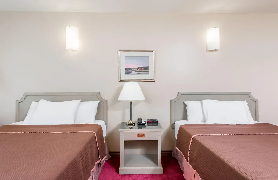 London Travel Inn-1
