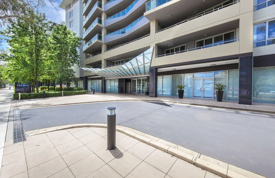 Pacific Suites Canberra-1