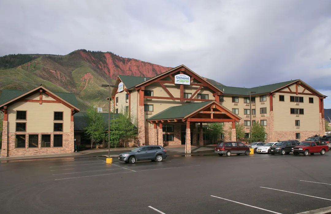 Hotel Glenwood Springs-1