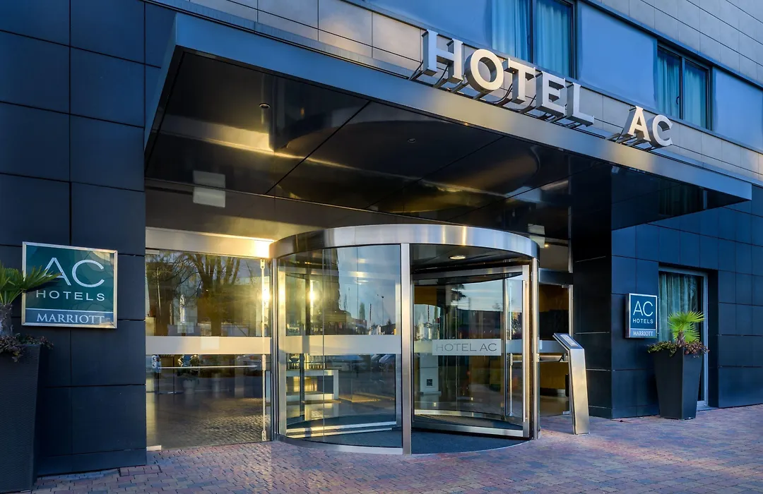 Ac Hotel Vicenza By Marriott-1