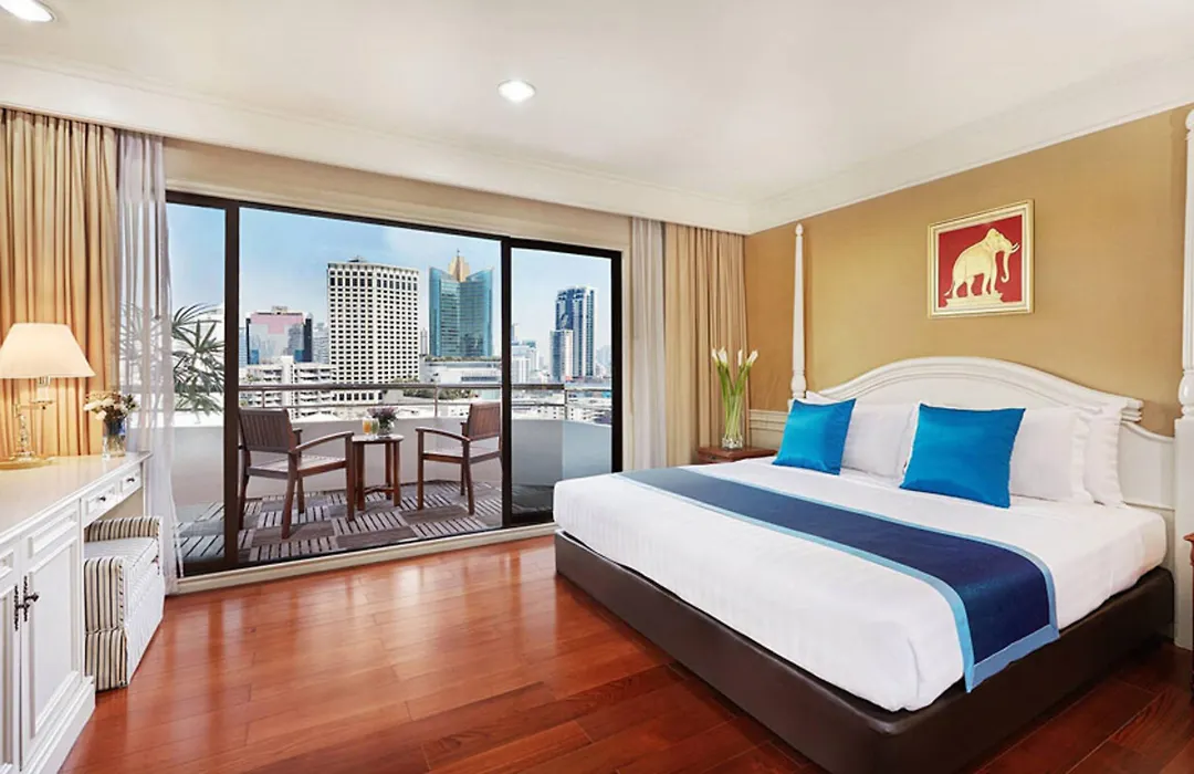 โรงแรมเซ็นเตอร์พอยต์ สุขุมวิท 10 (SHA Extra Plus)-1