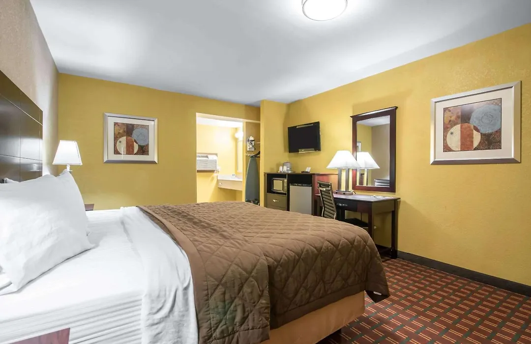 Rodeway Inn Towanda-1
