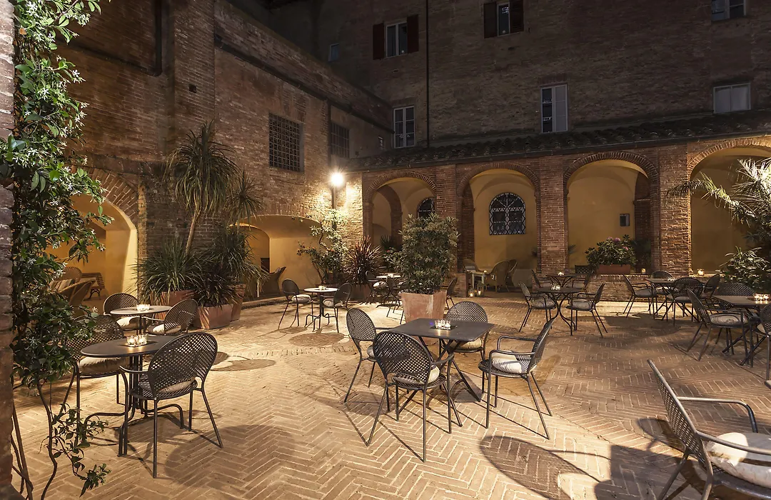 Il Chiostro Del Carmine-1