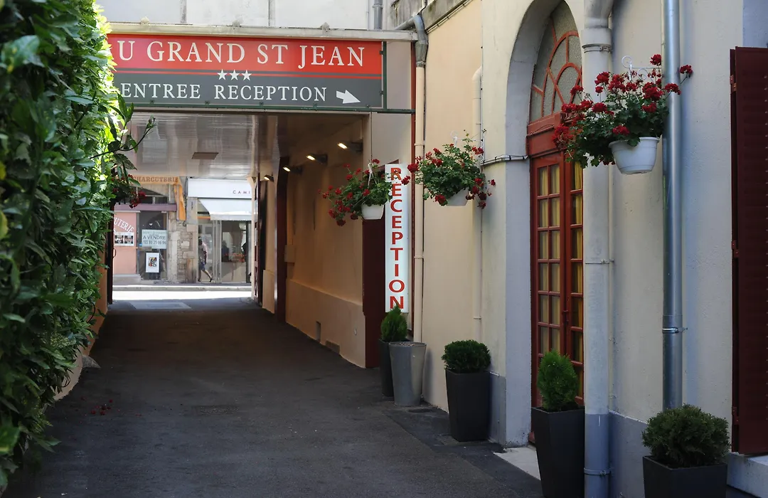 Au Petit Saint Jean Centre Beaune-1