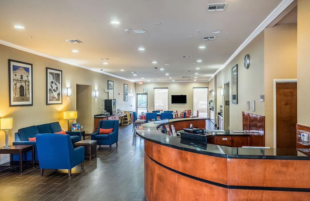 Comfort Suites Near Texas State University-1