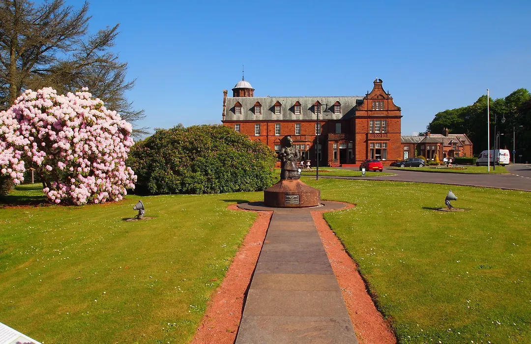 Holiday Inn Dumfries By Ihg-1