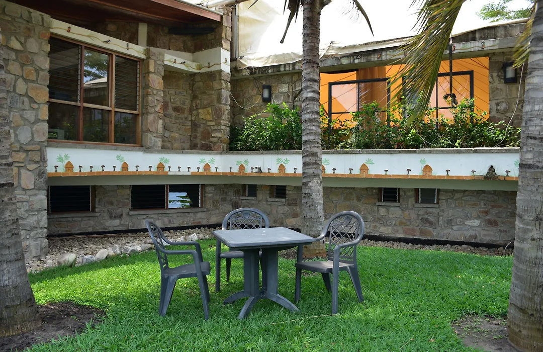 Hotel Club Du Lac Tanganyika-1