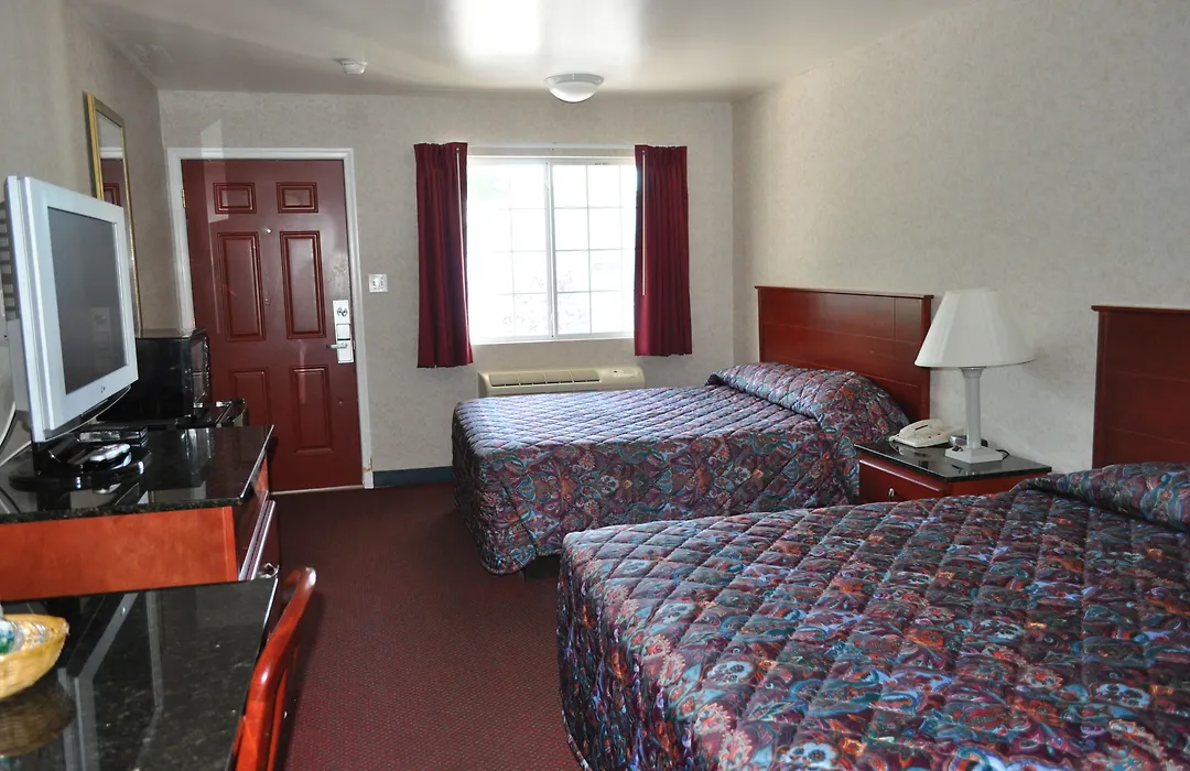 Atrium Inn & Suites-1