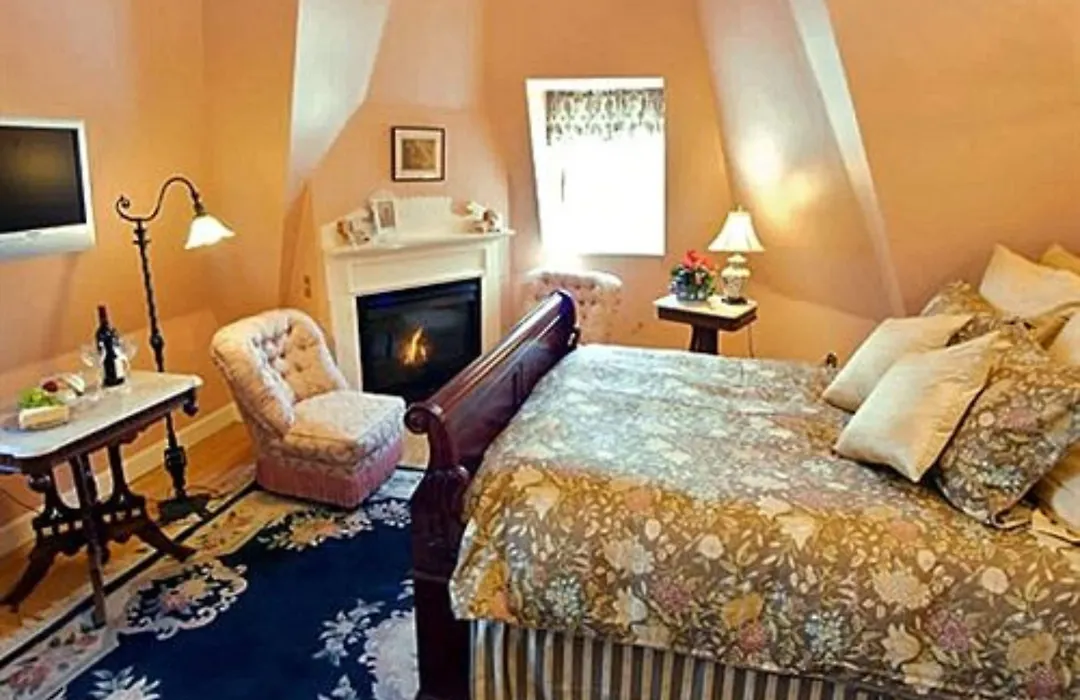 Sarah Kendall House-1