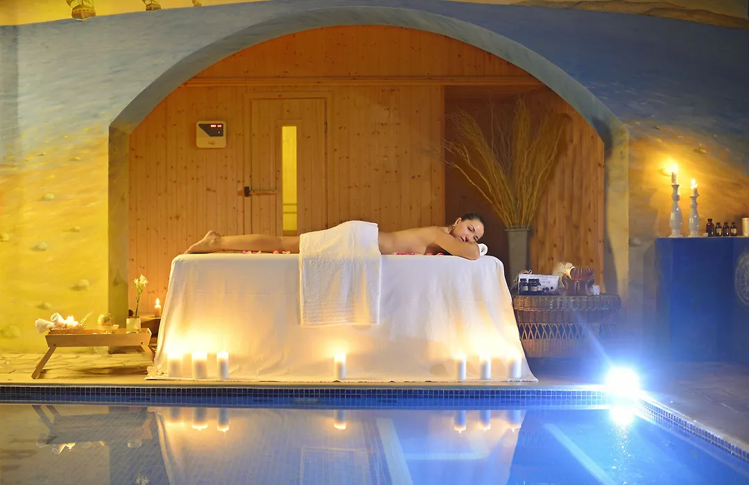 Tamarix Del Mar Suites-1