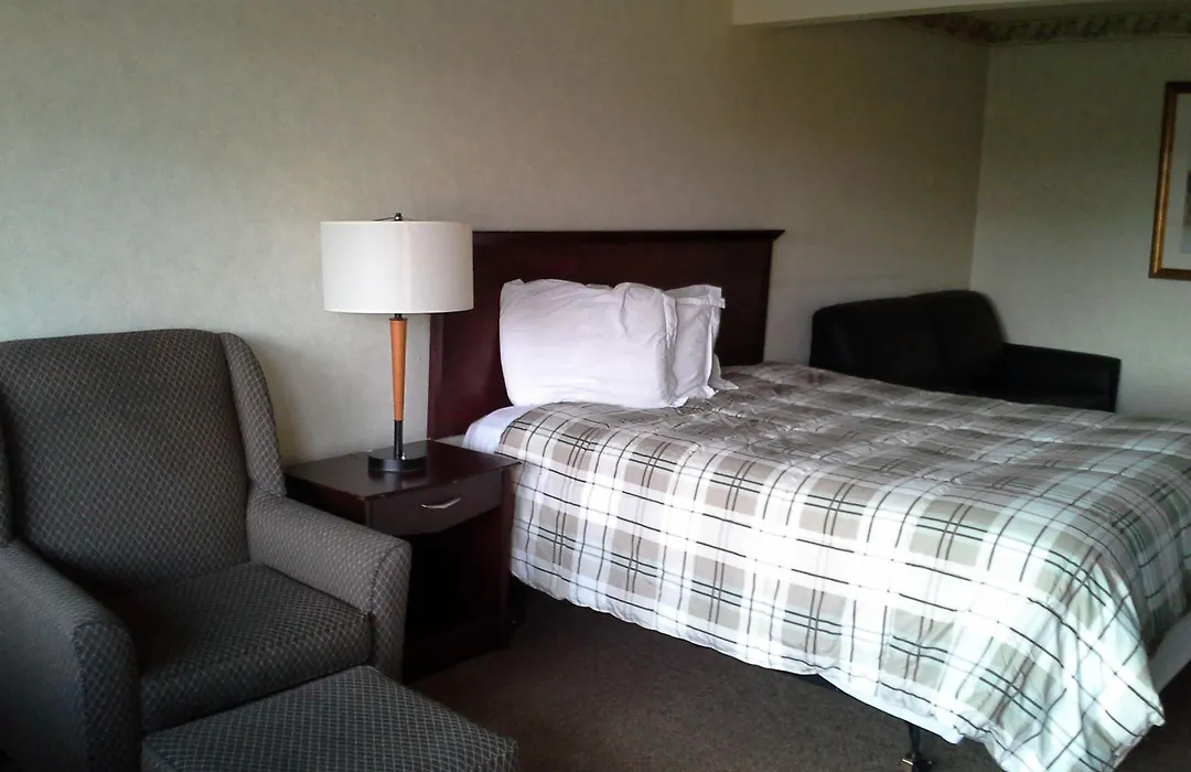 Richland Inn And Suites-1