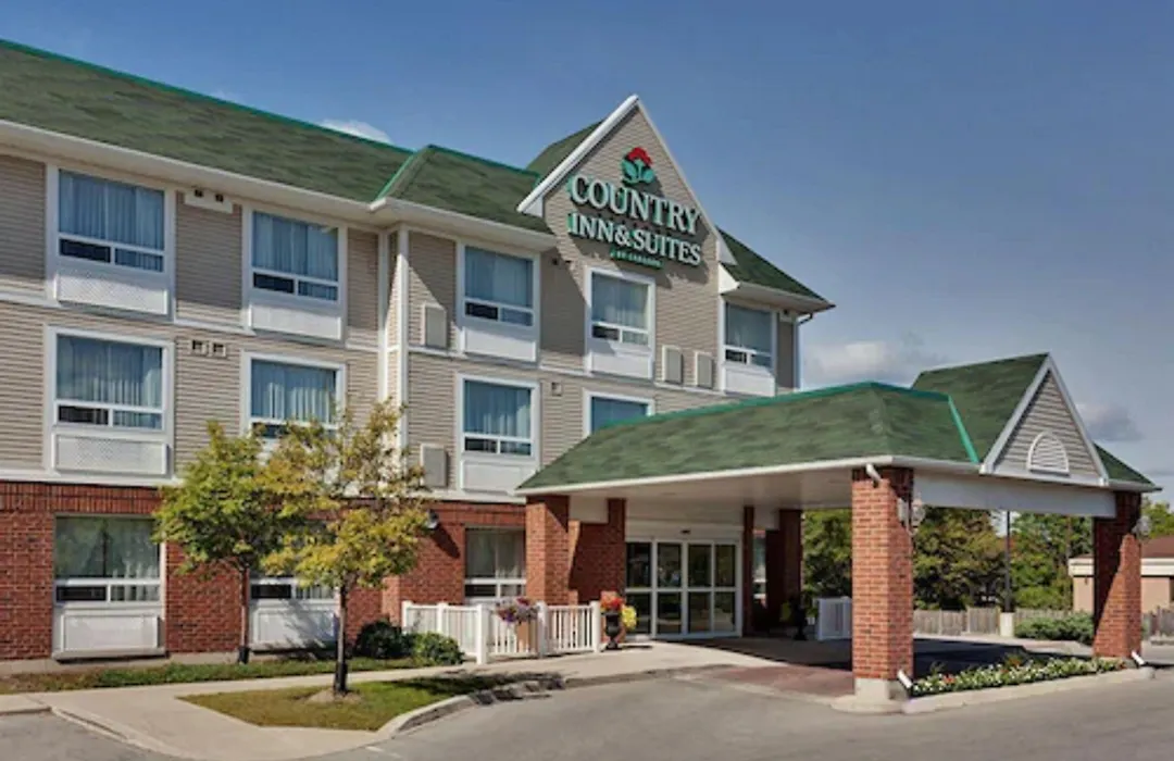 Country Inn & Suites By Radisson, London South, On-1
