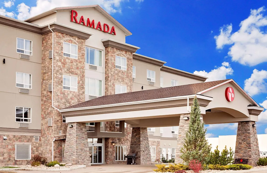 Ramada By Wyndham Stettler-1