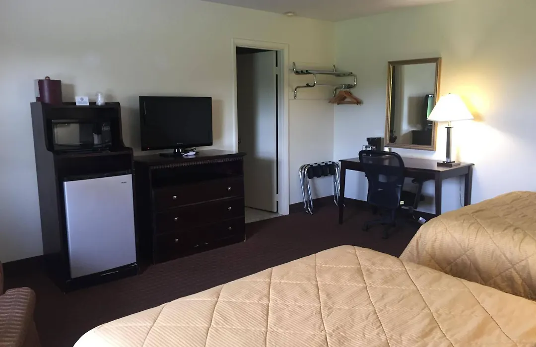 Budget Inn - Farmington-1