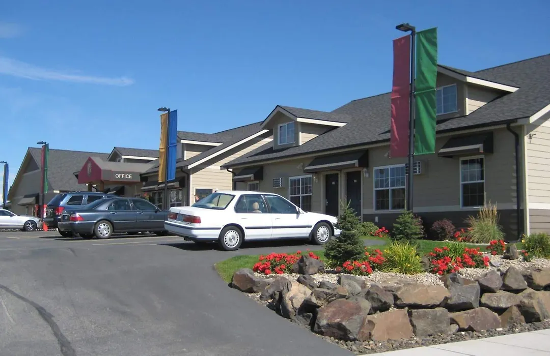 Stratford Suites Spokane Airport-1